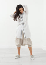 Load image into Gallery viewer, Tanjore Button Up